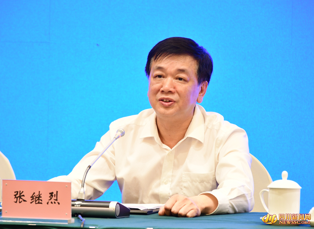 尊龙人生就是博ag集团副总经理、党组成员张继烈_副本.jpg